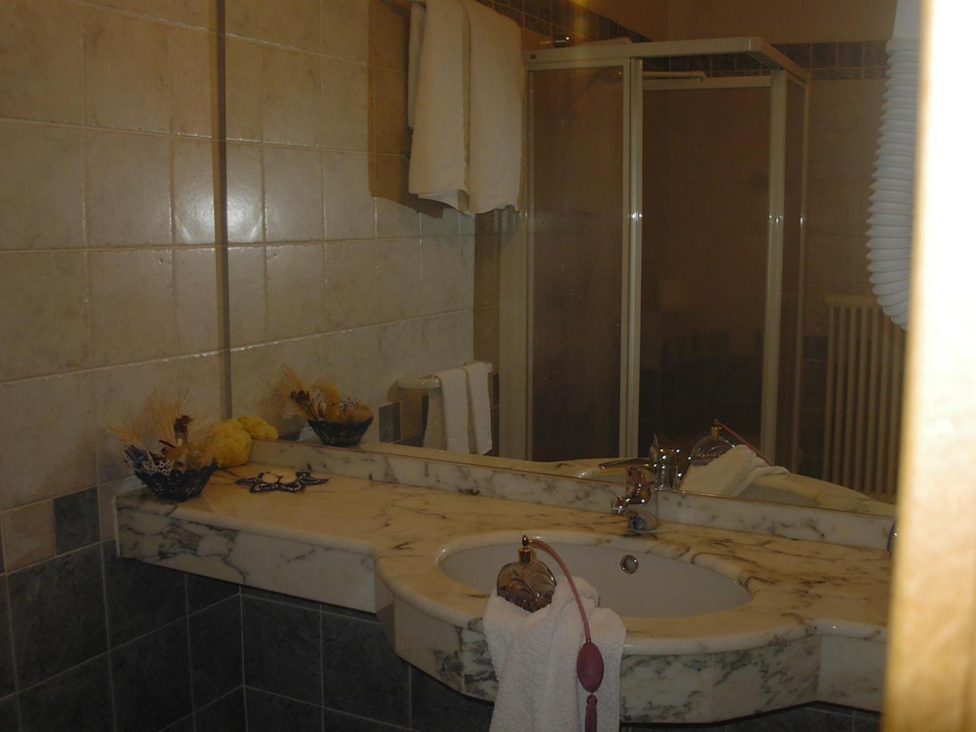 Hotel Almazzago Commezzadura Ngoại thất bức ảnh